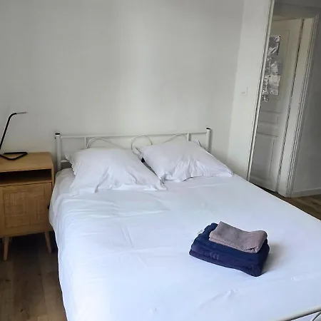 Lamartine2 T2 Entre Chu Bretonneau Et Centre * Tours